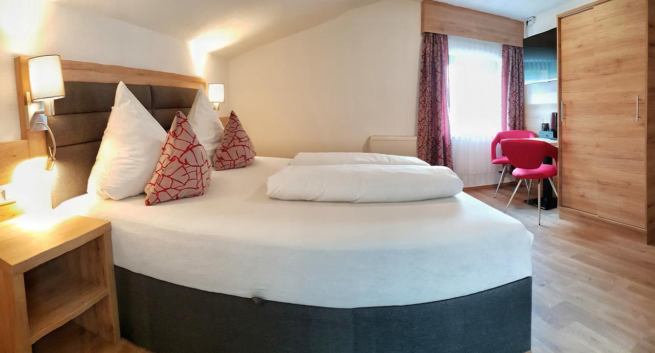 Haus Felsneck Bed and Breakfast Sölden Eksteriør billede